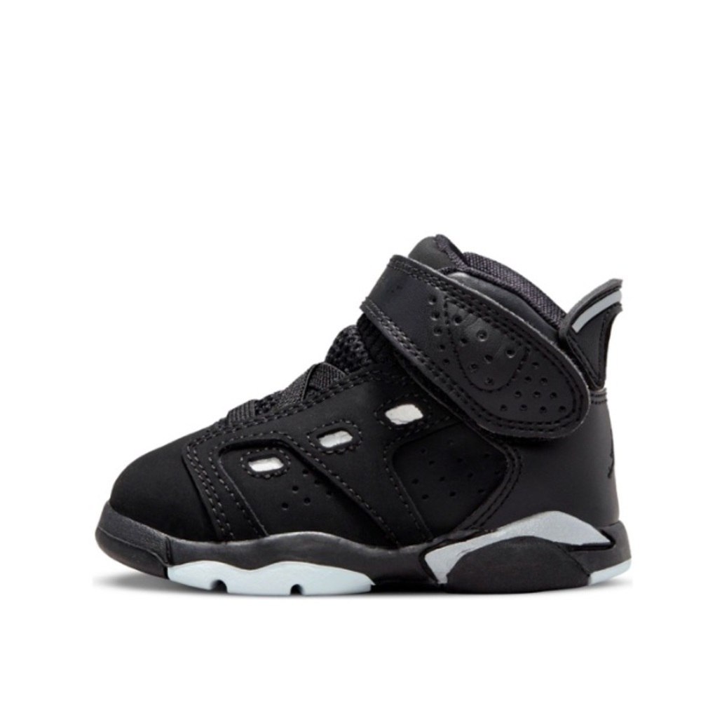 Air Jordan Black snd White Sneakers 8C